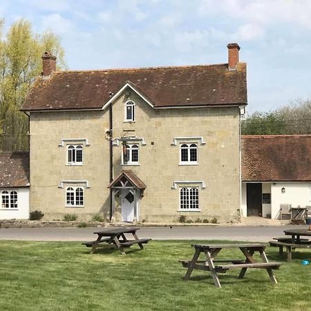 The Benett Arms Bed and Breakfast Shaftesbury Exteriör bild